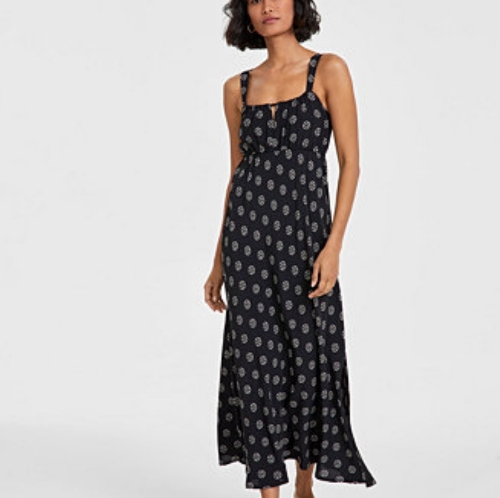 Elegant Black Patterned Dress